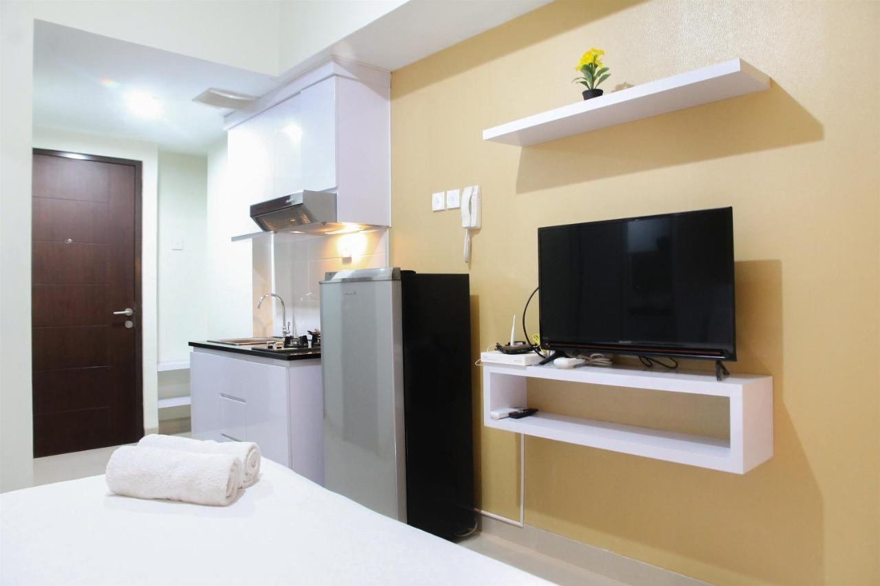 Comfortable Studio Apartment Grand Dhika City By Travelio بيكاسي المظهر الخارجي الصورة