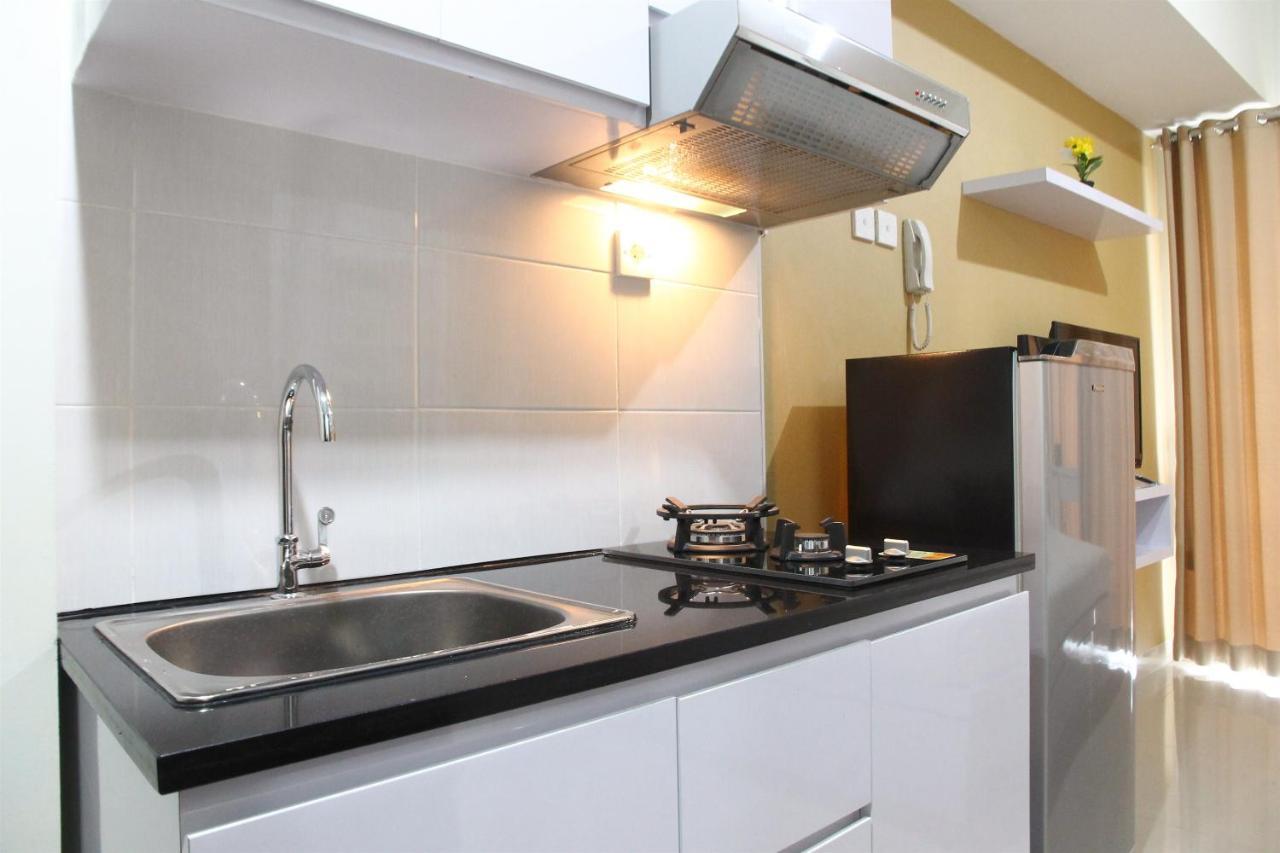 Comfortable Studio Apartment Grand Dhika City By Travelio بيكاسي المظهر الخارجي الصورة